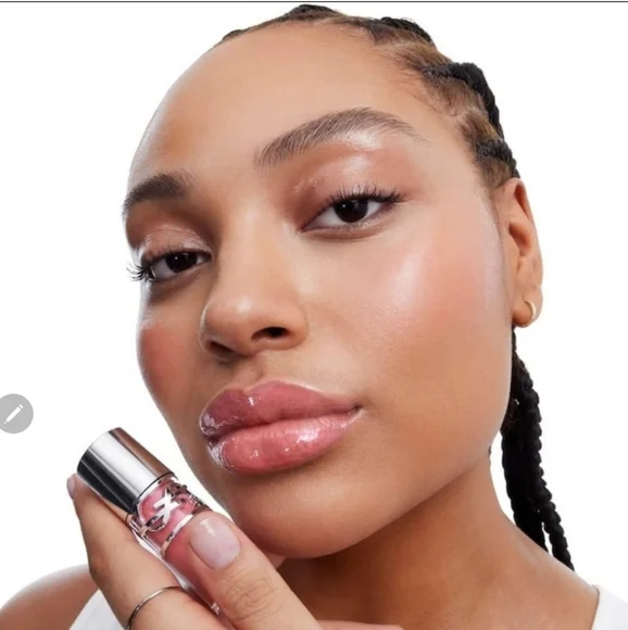 Yves Saint Laurent Limited-Edition YSL Loveshine Plumping Oil Gloss - Picture 3 of 7